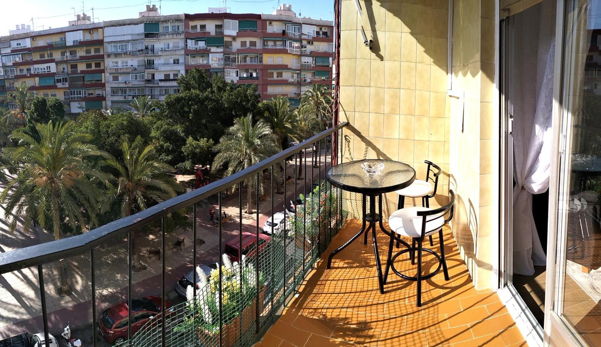 Ricardo Hostal Apartamento 3 Habitaciones Alicante Exterior photo